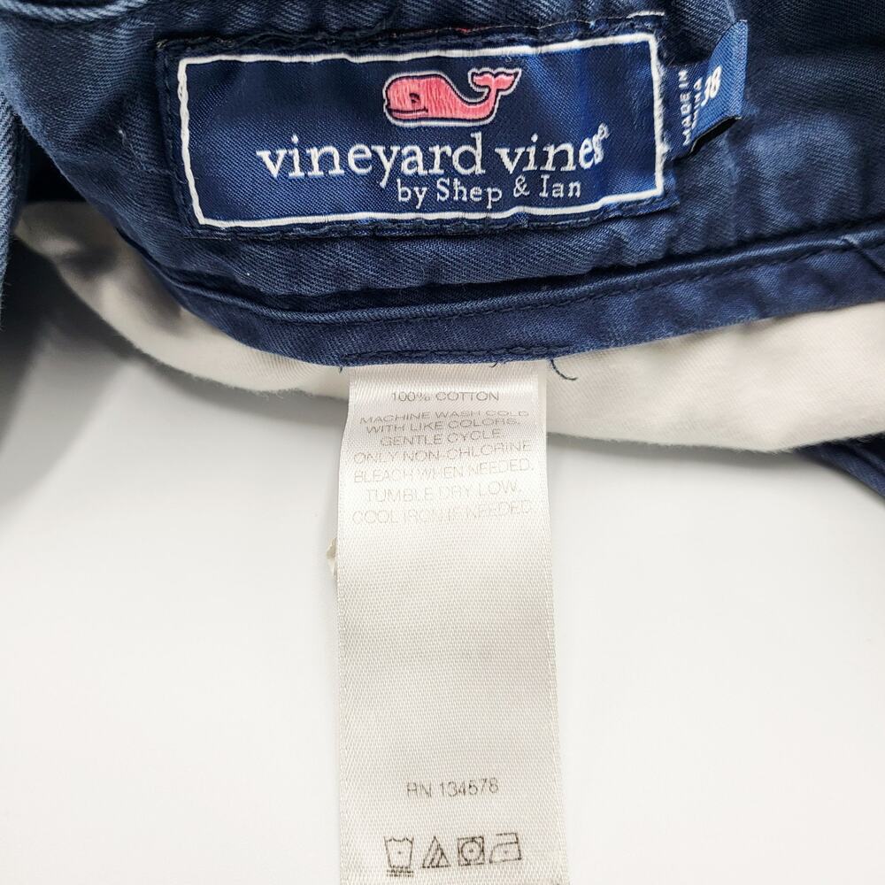 Vineyard Vines Blue Breaker Shorts Embroidered Patriotic Colorway Whales Size 38 - Picture 5 of 6